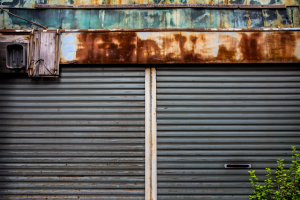 人生のシャッターはいきなり下りる